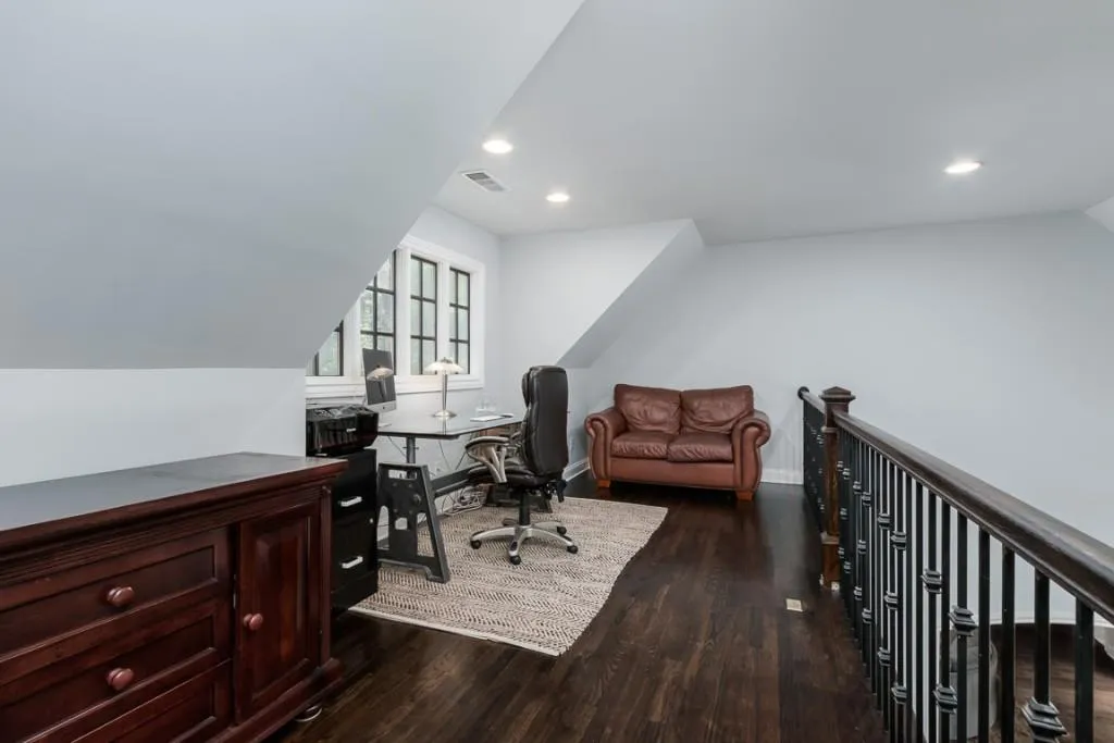 305 Brixham Court, Sandy Springs, Georgia 30328, 5 Bedrooms Bedrooms, ,4 BathroomsBathrooms,Residential,Sold,305 Brixham Court,6908122