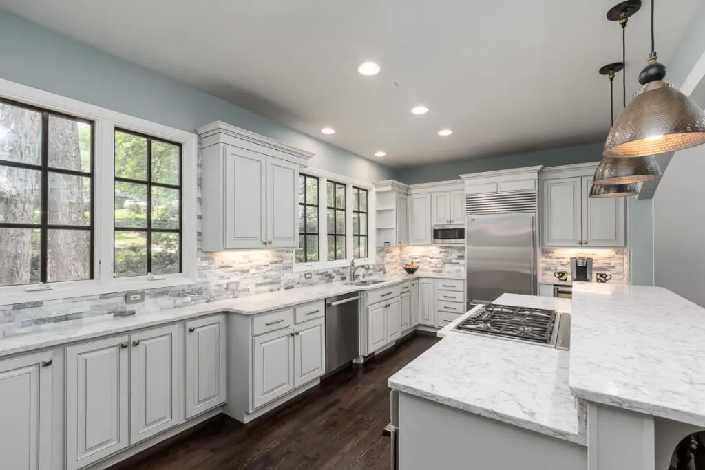 305 Brixham Court, Sandy Springs, Georgia 30328, 5 Bedrooms Bedrooms, ,4 BathroomsBathrooms,Residential,Sold,305 Brixham Court,6908122