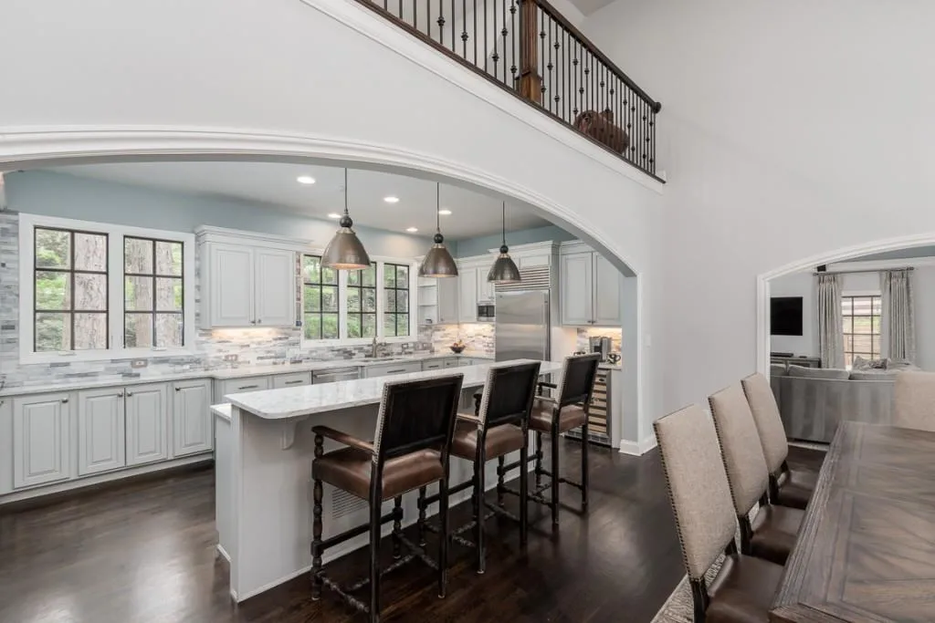 305 Brixham Court, Sandy Springs, Georgia 30328, 5 Bedrooms Bedrooms, ,4 BathroomsBathrooms,Residential,Sold,305 Brixham Court,6908122