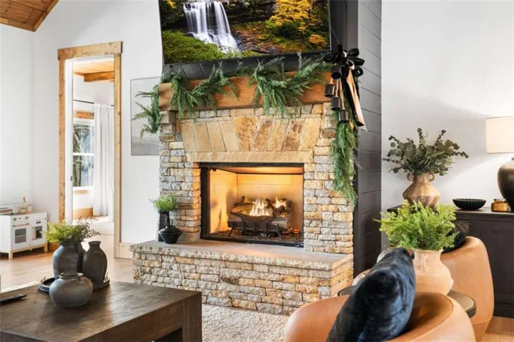 1170
