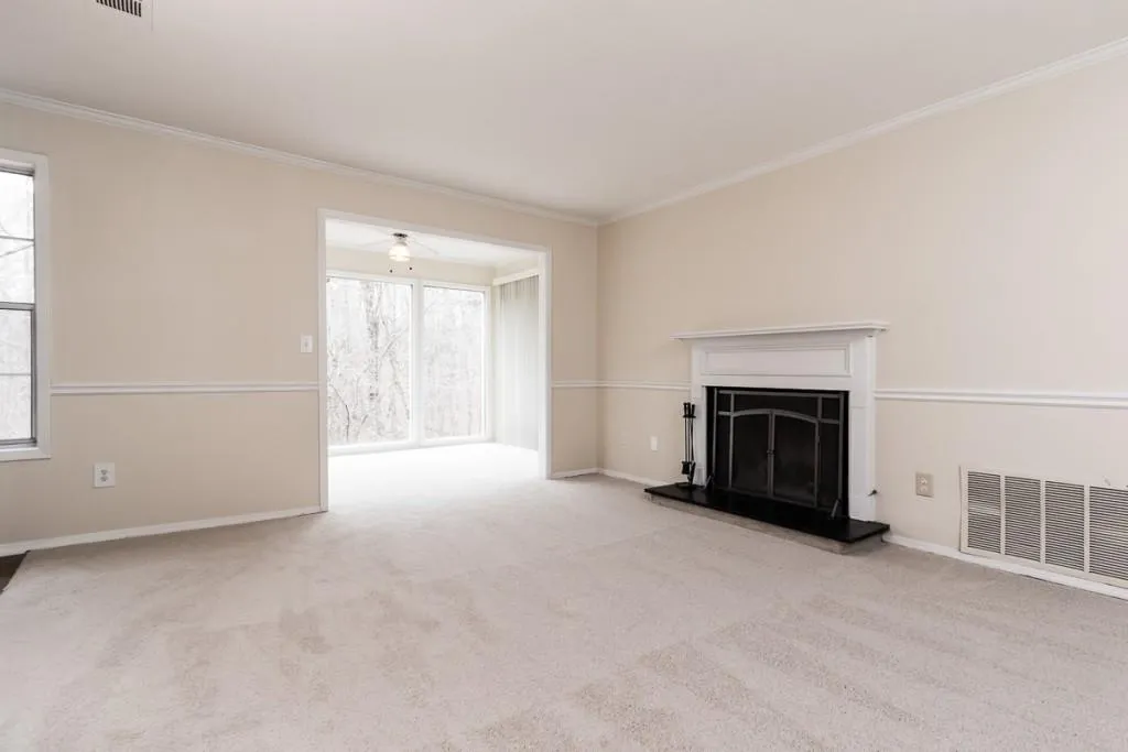 1404 Vicksburg Place Unit 1404, Sandy Springs, Georgia 30350, 2 Bedrooms Bedrooms, ,2 BathroomsBathrooms,Residential,Sold,1404 Vicksburg Place Unit 1404,5821701