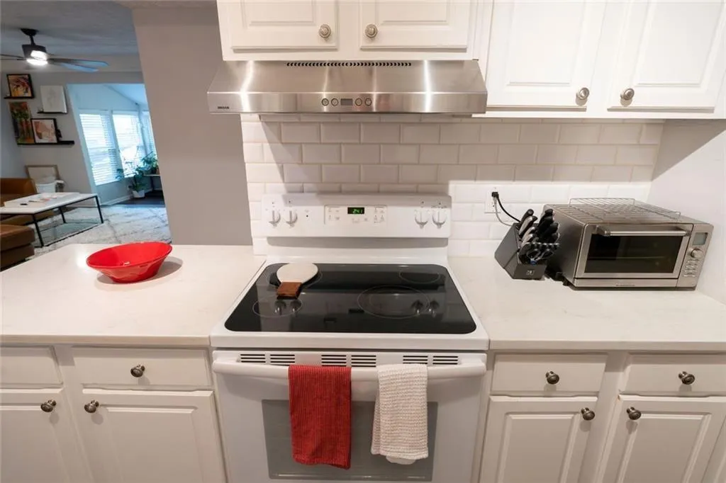 5151 Roswell Unit 7, Atlanta, Georgia 30342, 2 Bedrooms Bedrooms, 0 ,2 BathroomsBathrooms,Residential,For Sale,5151 Roswell Unit 7,7751192