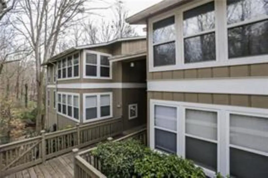 5151 Roswell Unit 7, Atlanta, Georgia 30342, 2 Bedrooms Bedrooms, 0 ,2 BathroomsBathrooms,Residential,For Sale,5151 Roswell Unit 7,7751192
