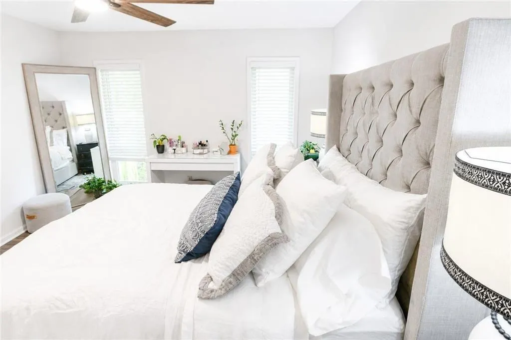 5151 Roswell Unit 7, Atlanta, Georgia 30342, 2 Bedrooms Bedrooms, 0 ,2 BathroomsBathrooms,Residential,For Sale,5151 Roswell Unit 7,7751192