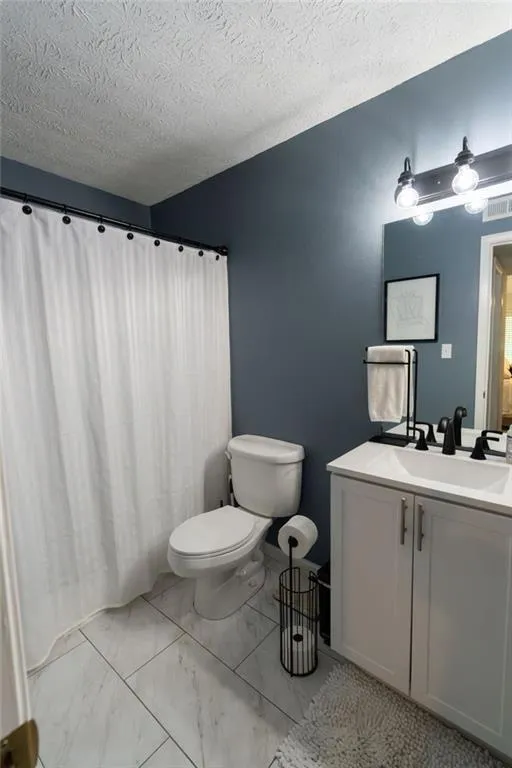 5151 Roswell Unit 7, Atlanta, Georgia 30342, 2 Bedrooms Bedrooms, 0 ,2 BathroomsBathrooms,Residential,For Sale,5151 Roswell Unit 7,7751192