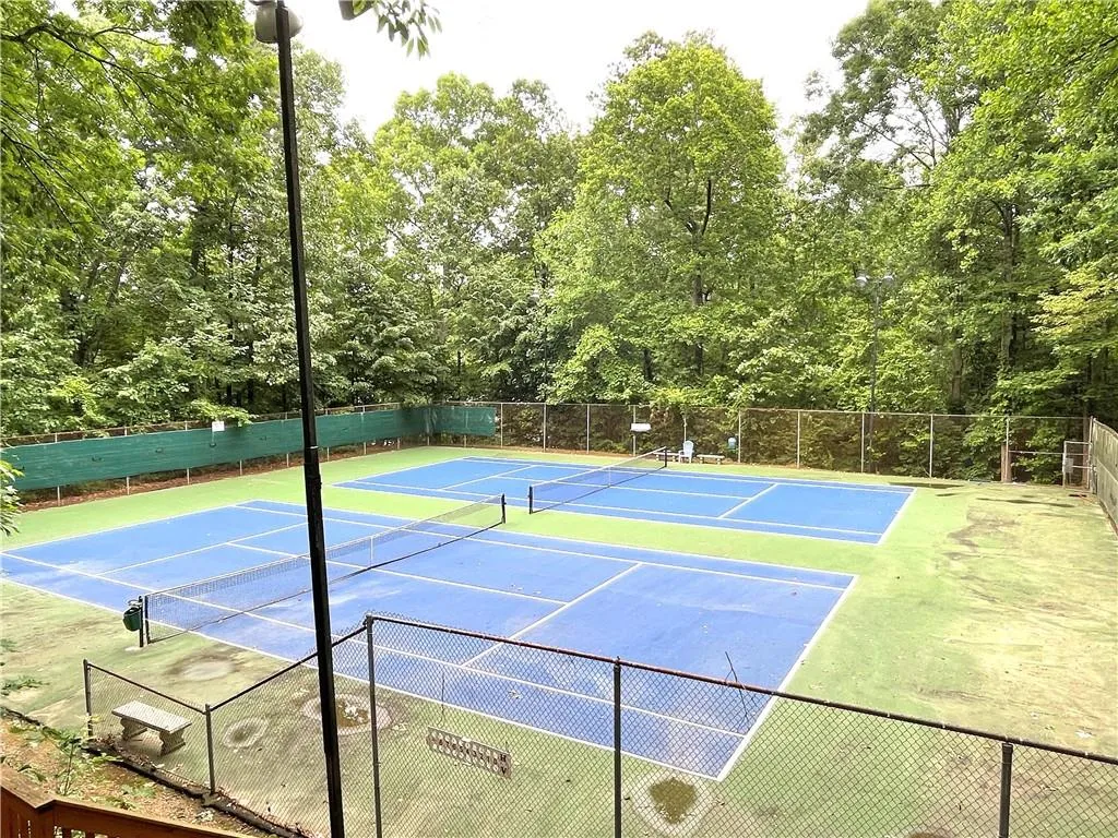 929 Boudreau Court, Sandy Springs, Georgia 30328, 3 Bedrooms Bedrooms, ,3 BathroomsBathrooms,Residential,Sold,929 Boudreau Court,7068867