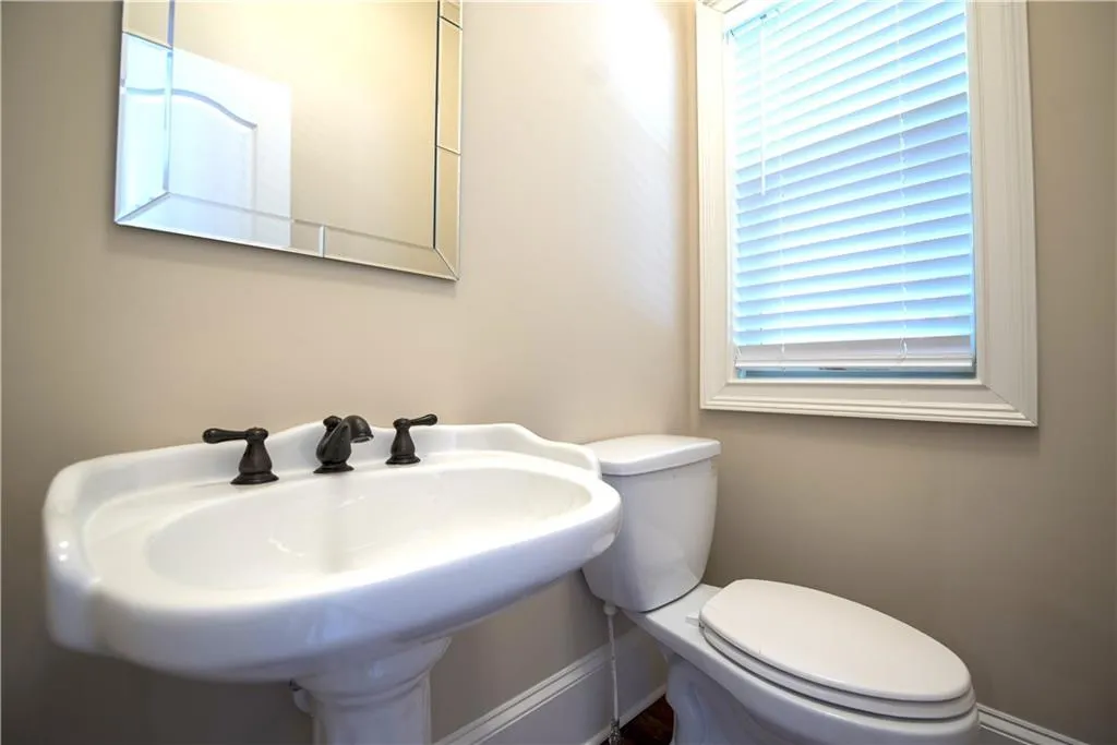 929 Boudreau Court, Sandy Springs, Georgia 30328, 3 Bedrooms Bedrooms, ,3 BathroomsBathrooms,Residential,Sold,929 Boudreau Court,7068867