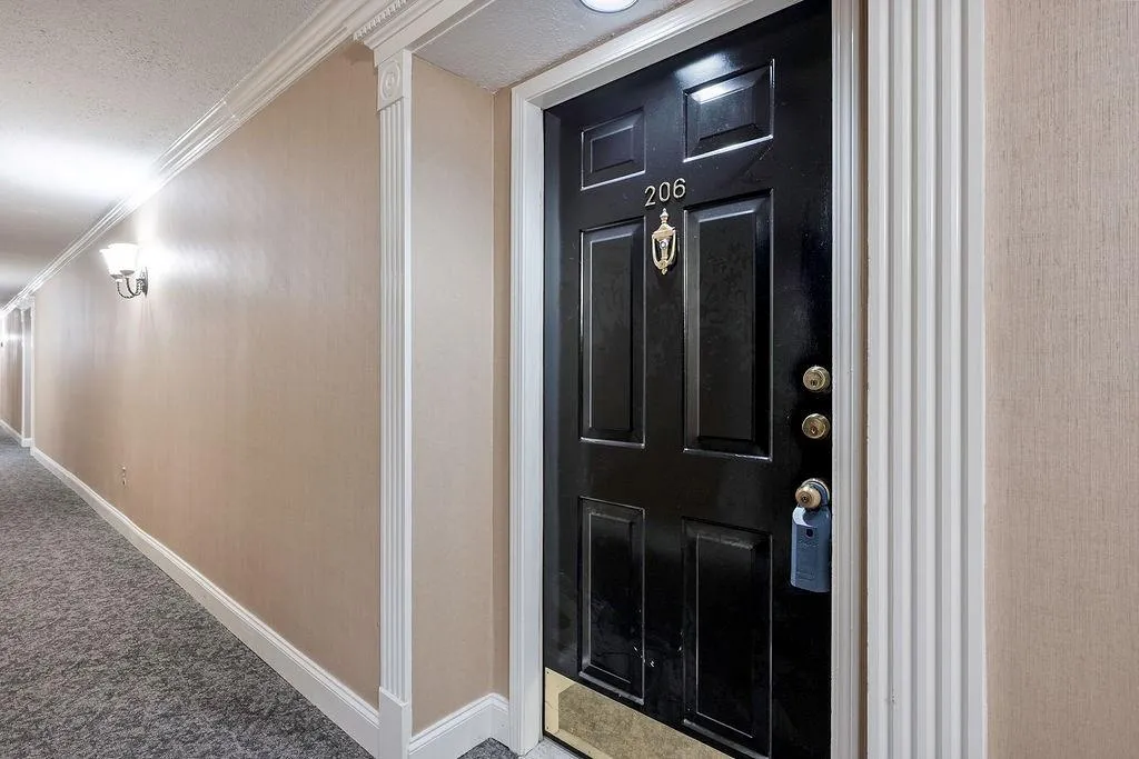 25206 Plantation Drive Unit 25206, Atlanta, Georgia 30324, 2 Bedrooms Bedrooms, ,2 BathroomsBathrooms,Residential,For Sale,25206 Plantation Drive Unit 25206,7624981