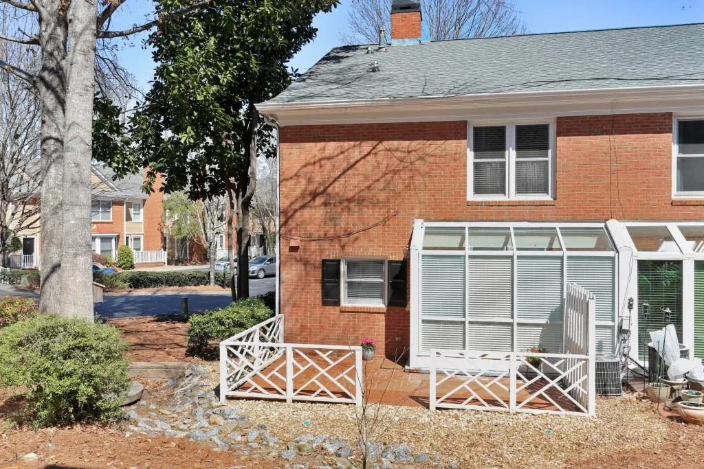 7500 Roswell Road Unit 39, Sandy Springs, Georgia 30350, 3 Bedrooms Bedrooms, ,2 BathroomsBathrooms,Residential,Sold,7500 Roswell Road Unit 39,5819753