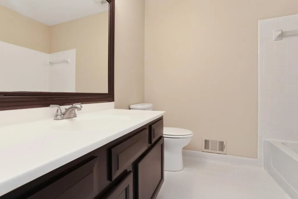 7500 Roswell Road Unit 39, Sandy Springs, Georgia 30350, 3 Bedrooms Bedrooms, ,2 BathroomsBathrooms,Residential,Sold,7500 Roswell Road Unit 39,5819753