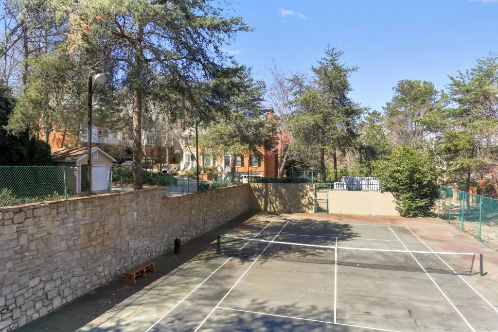 7500 Roswell Road Unit 39, Sandy Springs, Georgia 30350, 3 Bedrooms Bedrooms, ,2 BathroomsBathrooms,Residential,Sold,7500 Roswell Road Unit 39,5819753