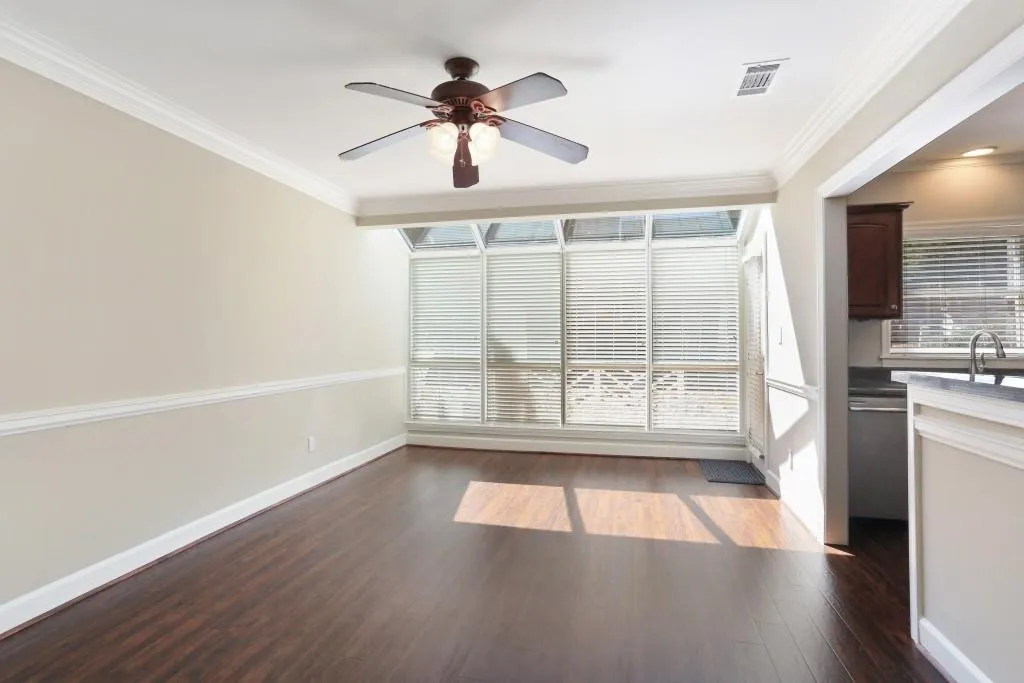 7500 Roswell Road Unit 39, Sandy Springs, Georgia 30350, 3 Bedrooms Bedrooms, ,2 BathroomsBathrooms,Residential,Sold,7500 Roswell Road Unit 39,5819753
