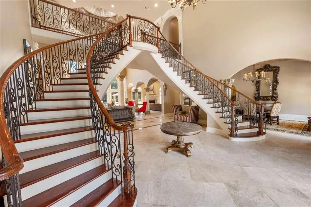 720 Heards Ferry Road, Sandy Springs, Georgia 30328, 10 Bedrooms Bedrooms, ,11 BathroomsBathrooms,Residential,For Sale,720 Heards Ferry Road,7606177
