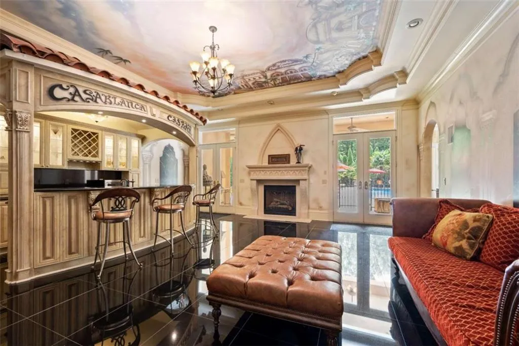 720 Heards Ferry Road, Sandy Springs, Georgia 30328, 10 Bedrooms Bedrooms, ,11 BathroomsBathrooms,Residential,For Sale,720 Heards Ferry Road,7606177