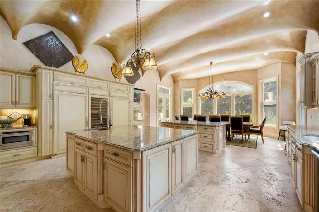 720 Heards Ferry Road, Sandy Springs, Georgia 30328, 10 Bedrooms Bedrooms, ,11 BathroomsBathrooms,Residential,For Sale,720 Heards Ferry Road,7606177