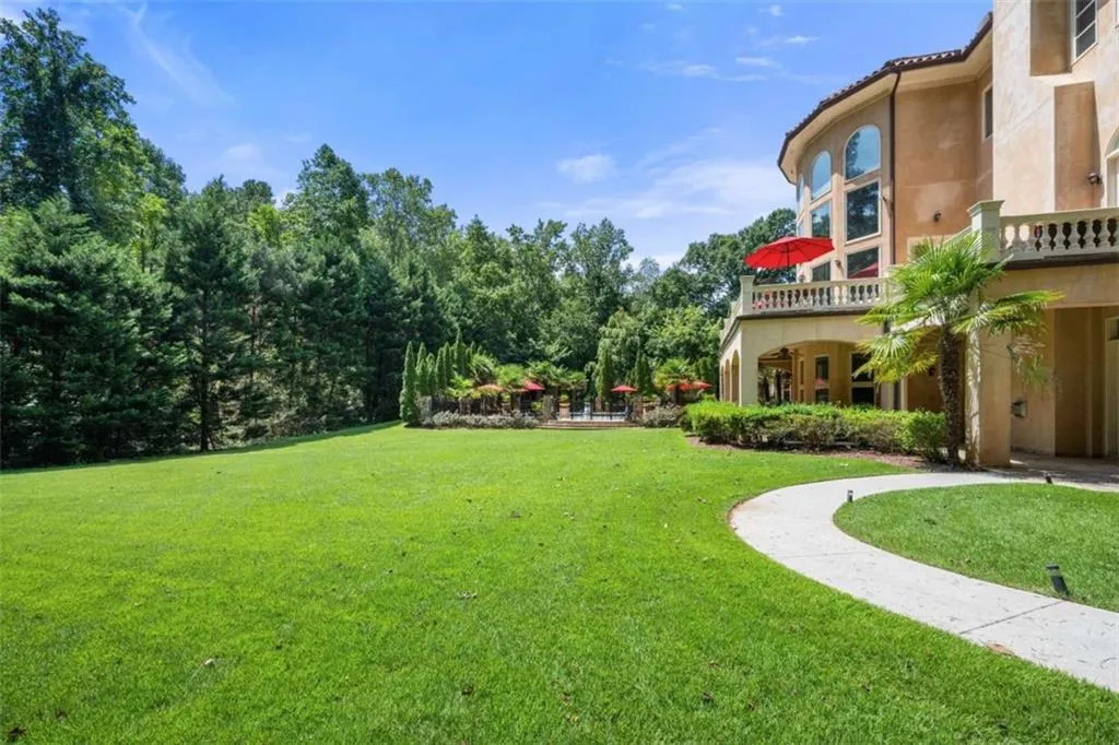 720 Heards Ferry Road, Sandy Springs, Georgia 30328, 10 Bedrooms Bedrooms, ,11 BathroomsBathrooms,Residential,For Sale,720 Heards Ferry Road,7606177