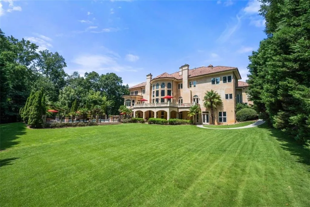 720 Heards Ferry Road, Sandy Springs, Georgia 30328, 10 Bedrooms Bedrooms, ,11 BathroomsBathrooms,Residential,For Sale,720 Heards Ferry Road,7606177