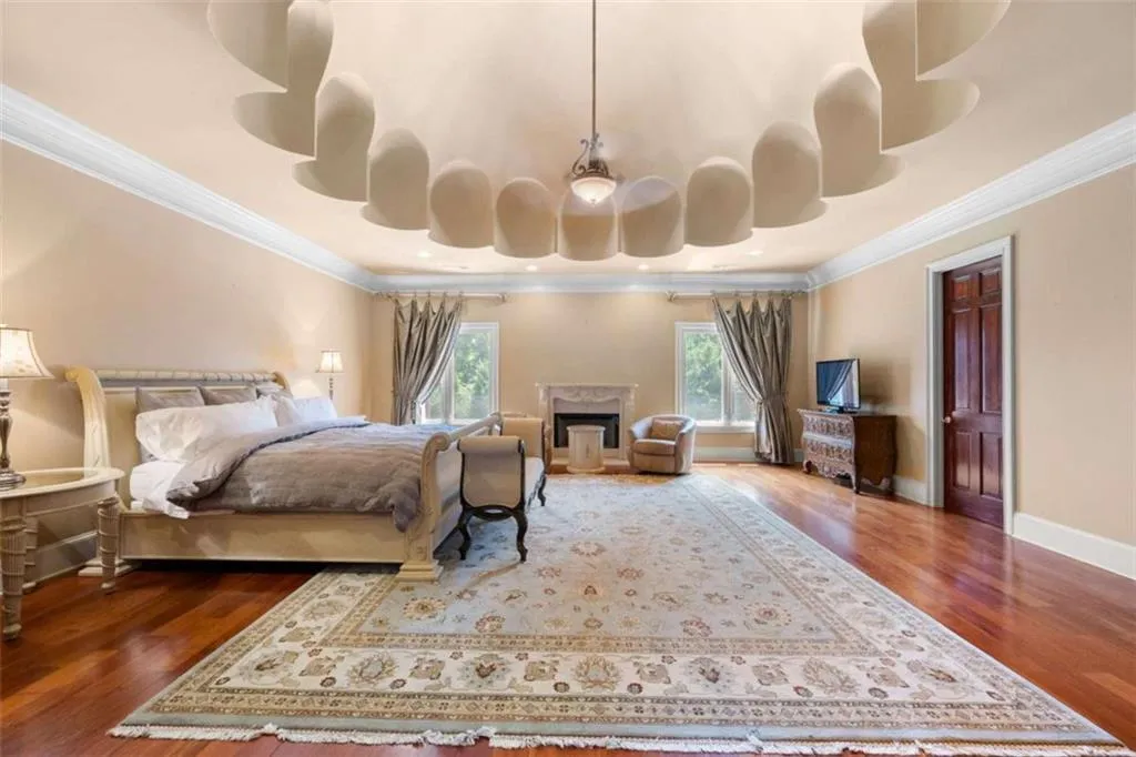 720 Heards Ferry Road, Sandy Springs, Georgia 30328, 10 Bedrooms Bedrooms, ,11 BathroomsBathrooms,Residential,For Sale,720 Heards Ferry Road,7606177