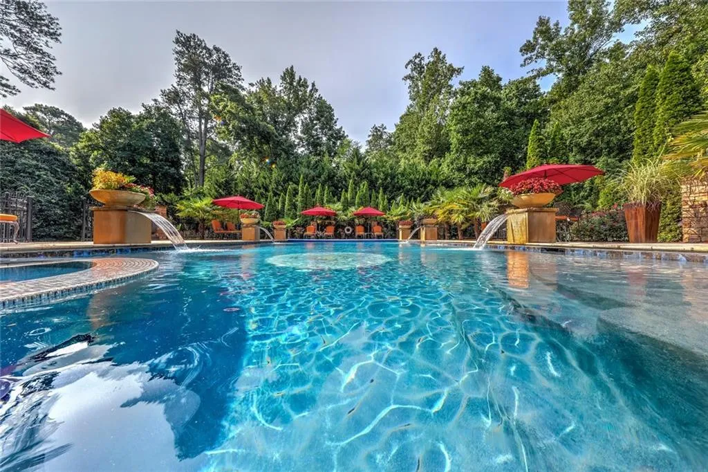 720 Heards Ferry Road, Sandy Springs, Georgia 30328, 10 Bedrooms Bedrooms, ,11 BathroomsBathrooms,Residential,For Sale,720 Heards Ferry Road,7606177