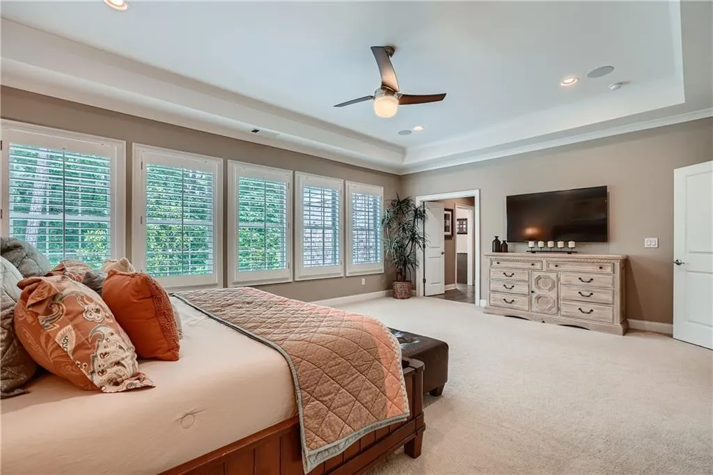 4675 Park Lane, Atlanta, Georgia 30342, 5 Bedrooms Bedrooms, ,5 BathroomsBathrooms,Residential,Sold,4675 Park Lane,7063100 4675 Park Lane, Atlanta, Georgia 30342, 5 Bedrooms Bedrooms, ,5 BathroomsBathrooms,Residential,Sold,4675 Park Lane,7063100