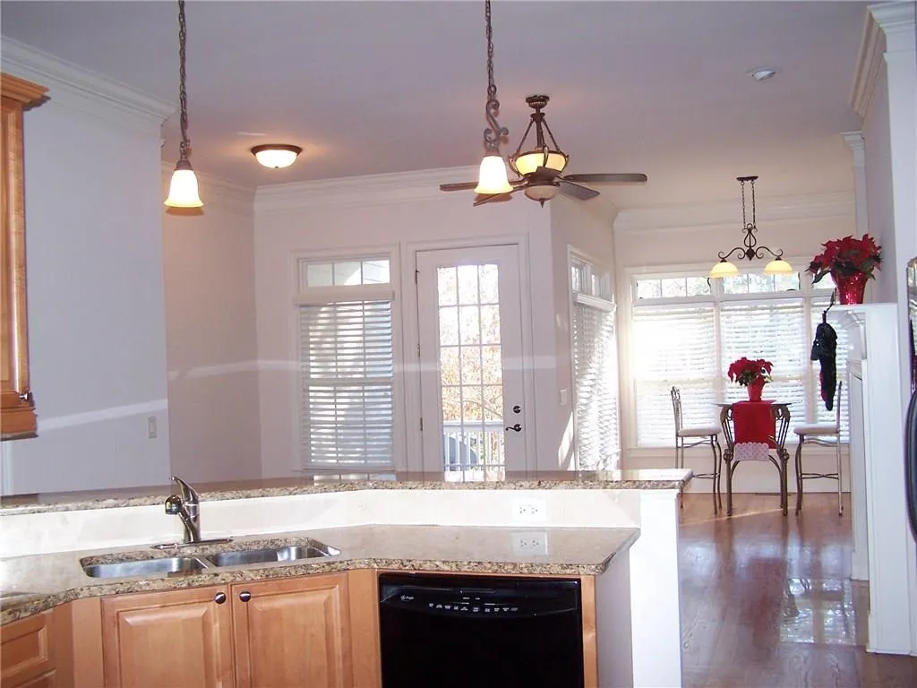 1059 Pearl Point, Sandy Springs, Georgia 30328, 3 Bedrooms Bedrooms, ,3 BathroomsBathrooms,Residential,Sold,1059 Pearl Point,5779161 1059 Pearl Point, Sandy Springs, Georgia 30328, 3 Bedrooms Bedrooms, ,3 BathroomsBathrooms,Residential,Sold,1059 Pearl Point,5779161