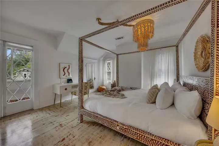 1170