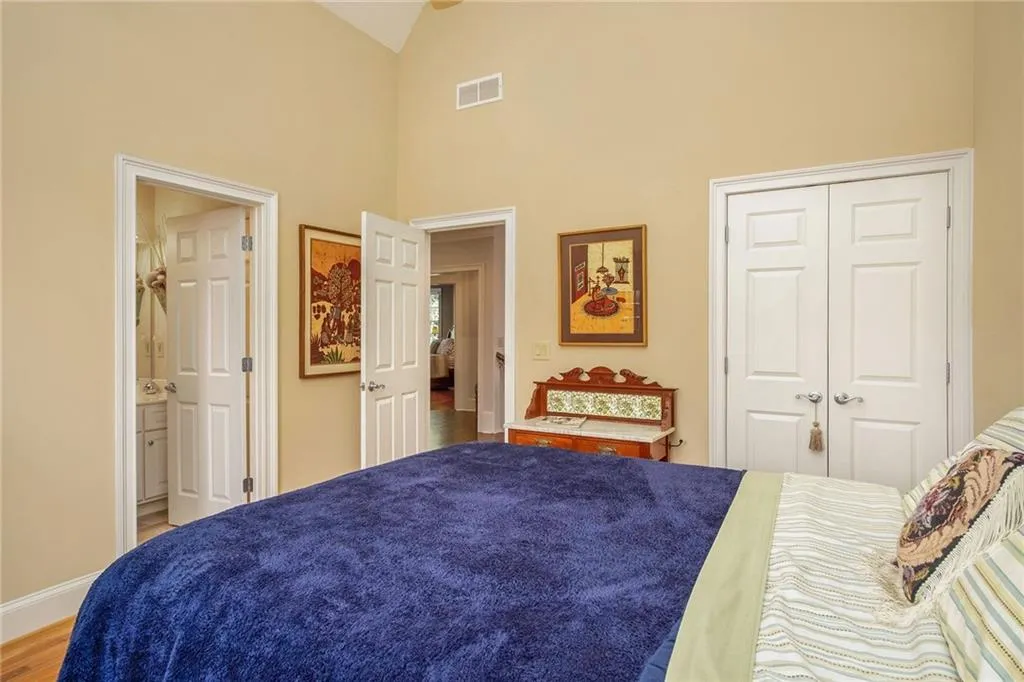 510 Trimble Lake Court, Sandy Springs, Georgia 30342, 5 Bedrooms Bedrooms, ,5 BathroomsBathrooms,Residential,Sold,510 Trimble Lake Court,6678550