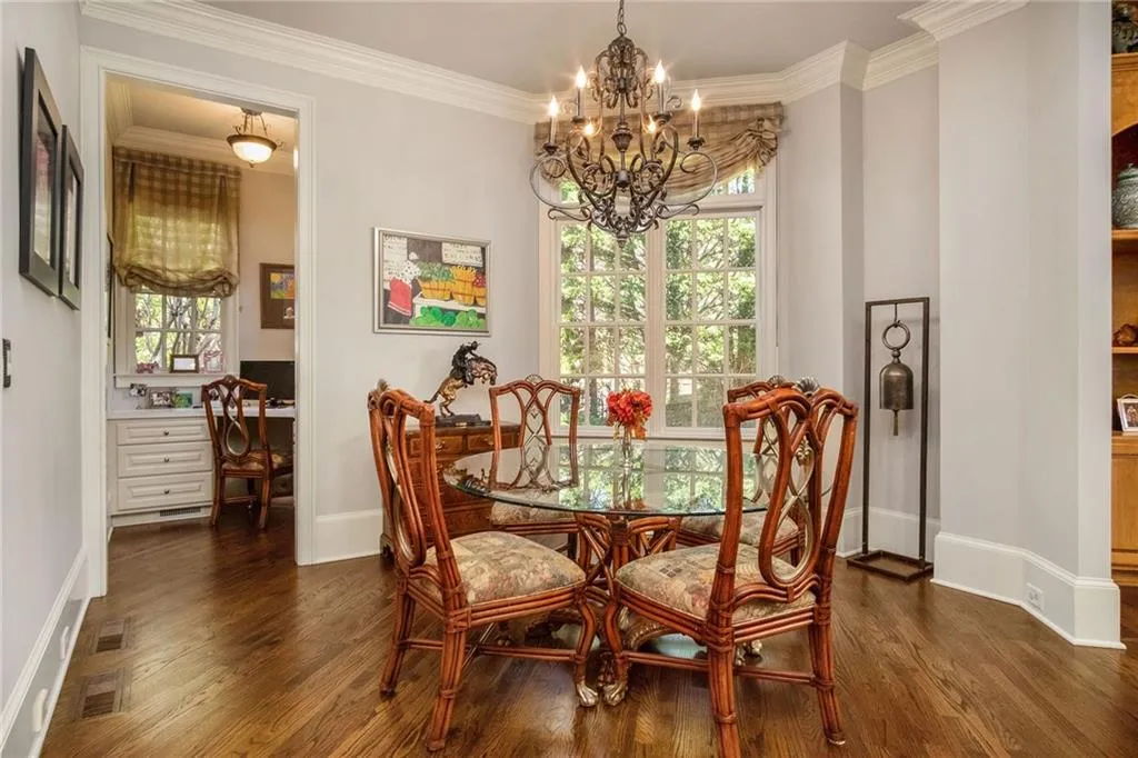 510 Trimble Lake Court, Sandy Springs, Georgia 30342, 5 Bedrooms Bedrooms, ,5 BathroomsBathrooms,Residential,Sold,510 Trimble Lake Court,6678550