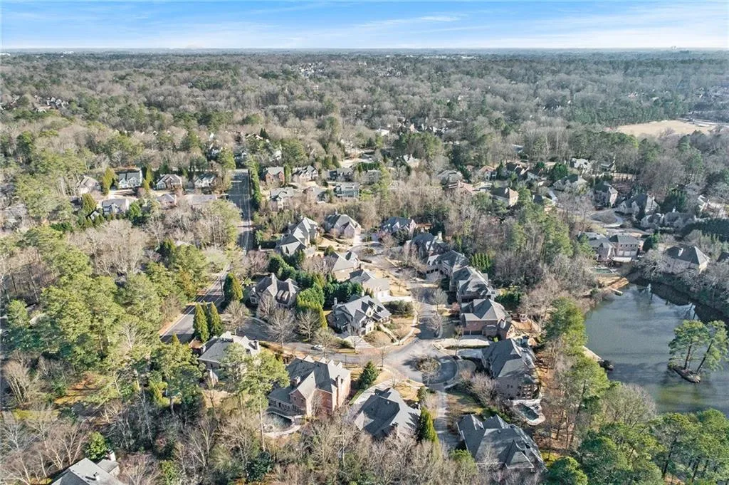 510 Trimble Lake Court, Sandy Springs, Georgia 30342, 5 Bedrooms Bedrooms, ,5 BathroomsBathrooms,Residential,Sold,510 Trimble Lake Court,6678550