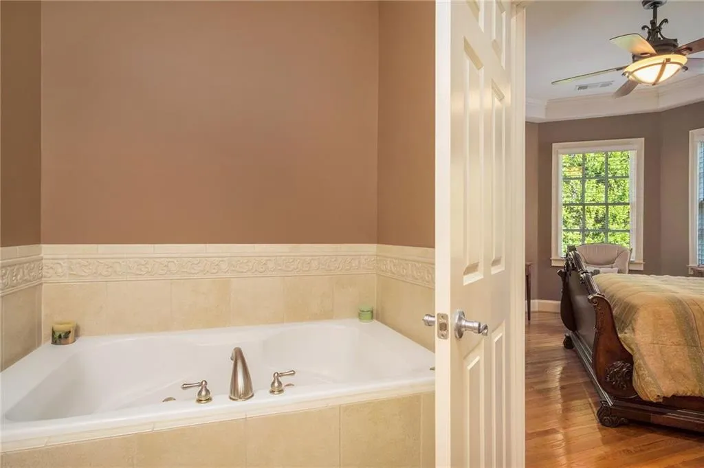 510 Trimble Lake Court, Sandy Springs, Georgia 30342, 5 Bedrooms Bedrooms, ,5 BathroomsBathrooms,Residential,Sold,510 Trimble Lake Court,6678550