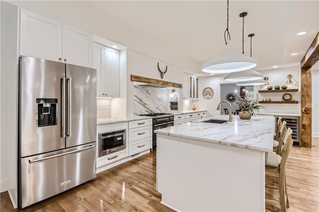 5980 Riverwood Drive, Sandy Springs, Georgia 30328, 5 Bedrooms Bedrooms, ,5 BathroomsBathrooms,Residential,Sold,5980 Riverwood Drive,7297280