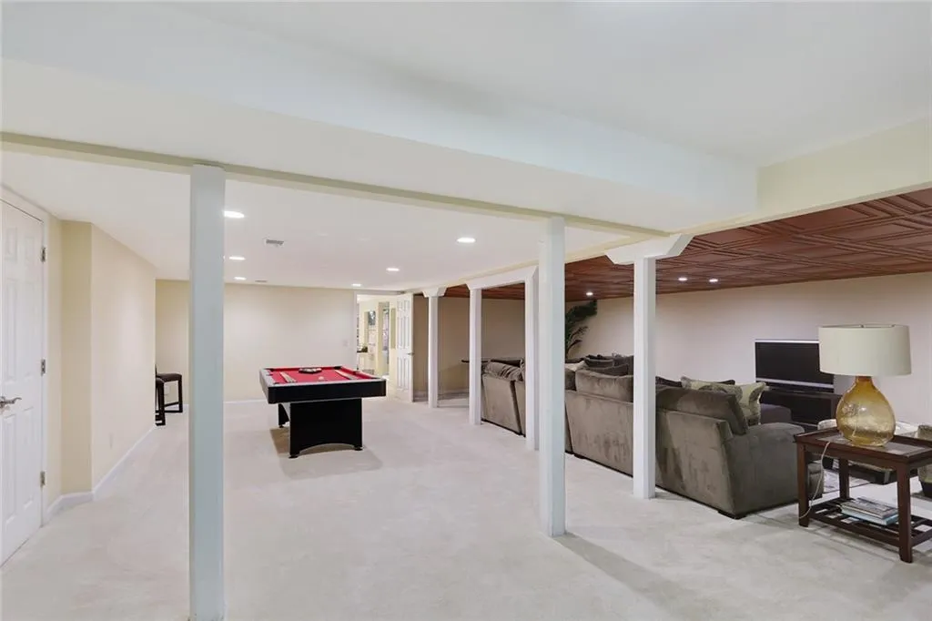 1475 Masters Club Drive, Sandy Springs, Georgia 30350, 6 Bedrooms Bedrooms, ,4 BathroomsBathrooms,Residential,Sold,1475 Masters Club Drive,6080388