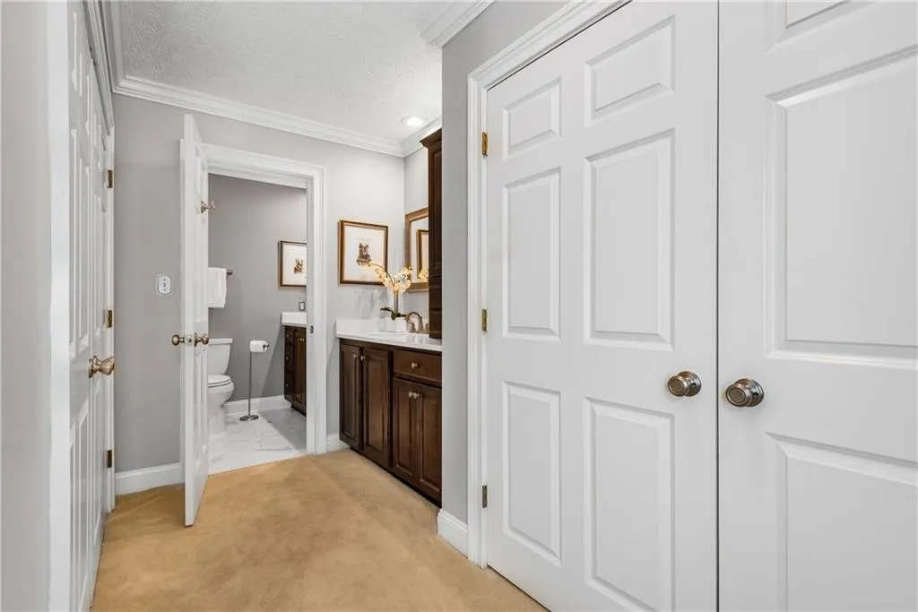 423 The North Chace, Sandy Springs, Georgia 30328, 4 Bedrooms Bedrooms, ,3 BathroomsBathrooms,Residential,Sold,423 The North Chace,7139520