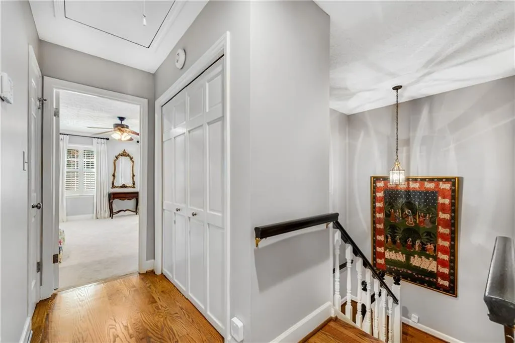 423 The North Chace, Sandy Springs, Georgia 30328, 4 Bedrooms Bedrooms, ,3 BathroomsBathrooms,Residential,Sold,423 The North Chace,7139520