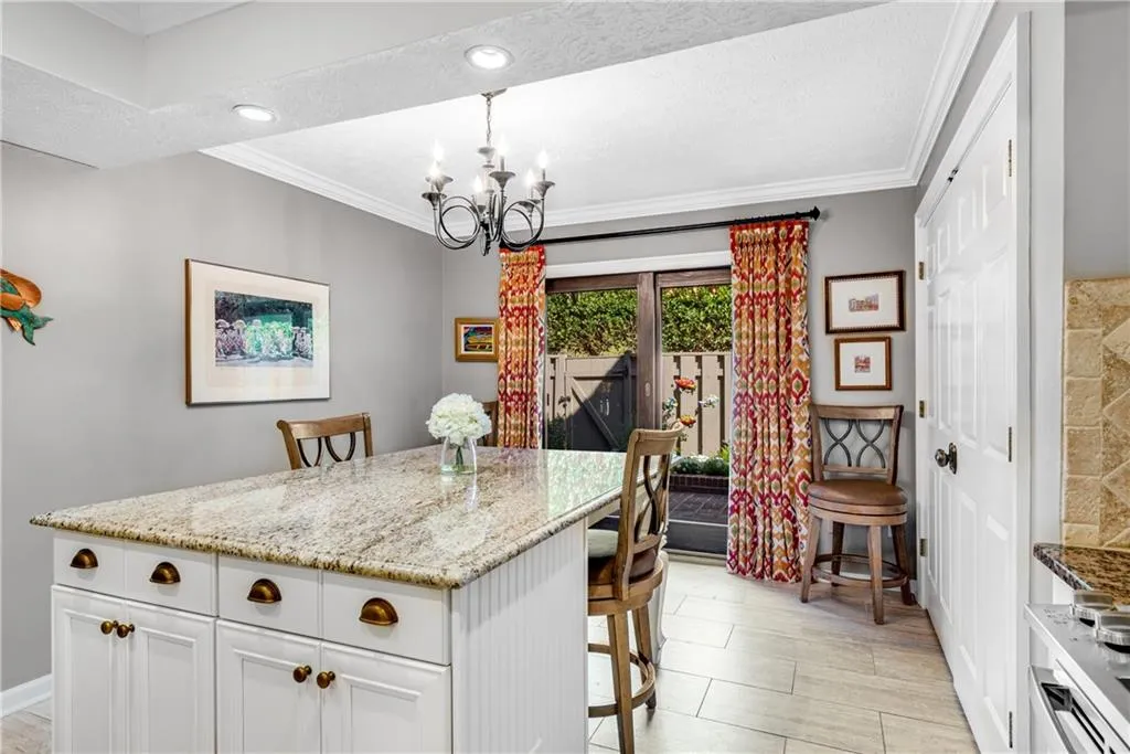 423 The North Chace, Sandy Springs, Georgia 30328, 4 Bedrooms Bedrooms, ,3 BathroomsBathrooms,Residential,Sold,423 The North Chace,7139520