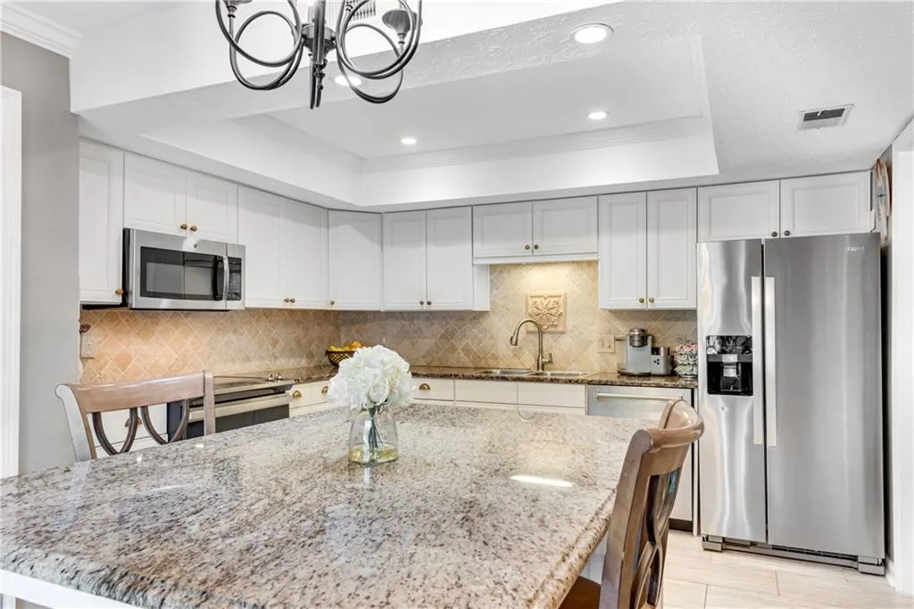 423 The North Chace, Sandy Springs, Georgia 30328, 4 Bedrooms Bedrooms, ,3 BathroomsBathrooms,Residential,Sold,423 The North Chace,7139520