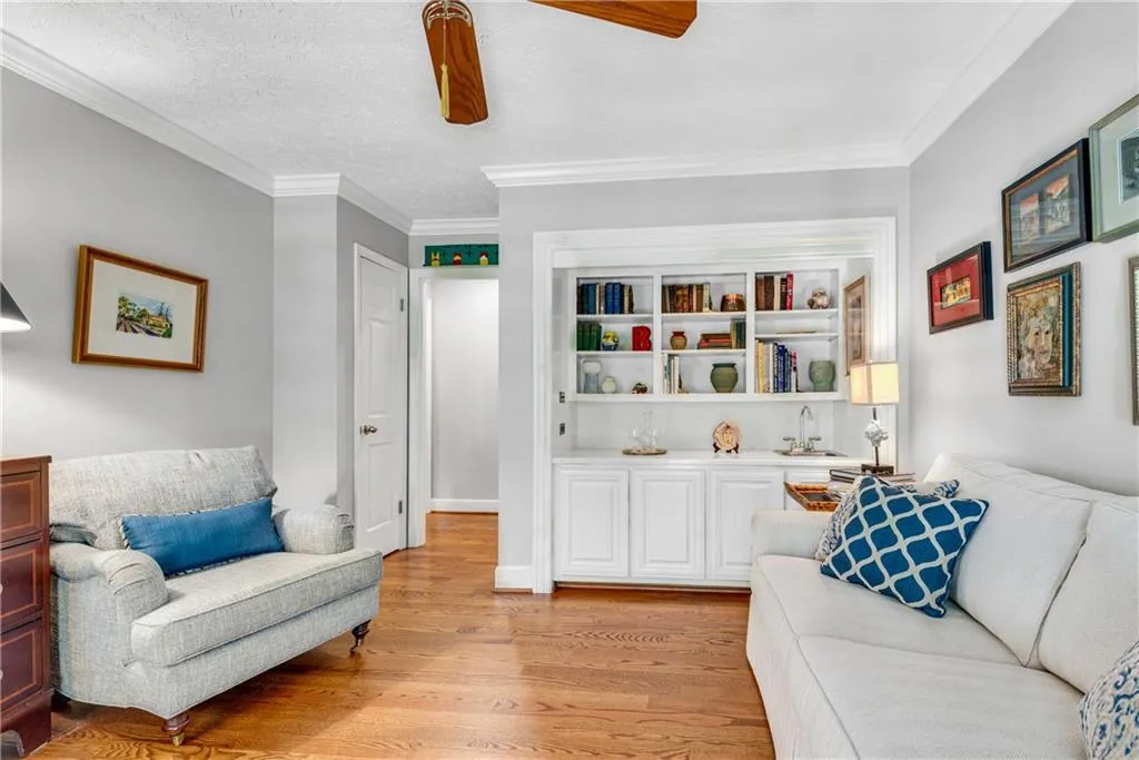 423 The North Chace, Sandy Springs, Georgia 30328, 4 Bedrooms Bedrooms, ,3 BathroomsBathrooms,Residential,Sold,423 The North Chace,7139520