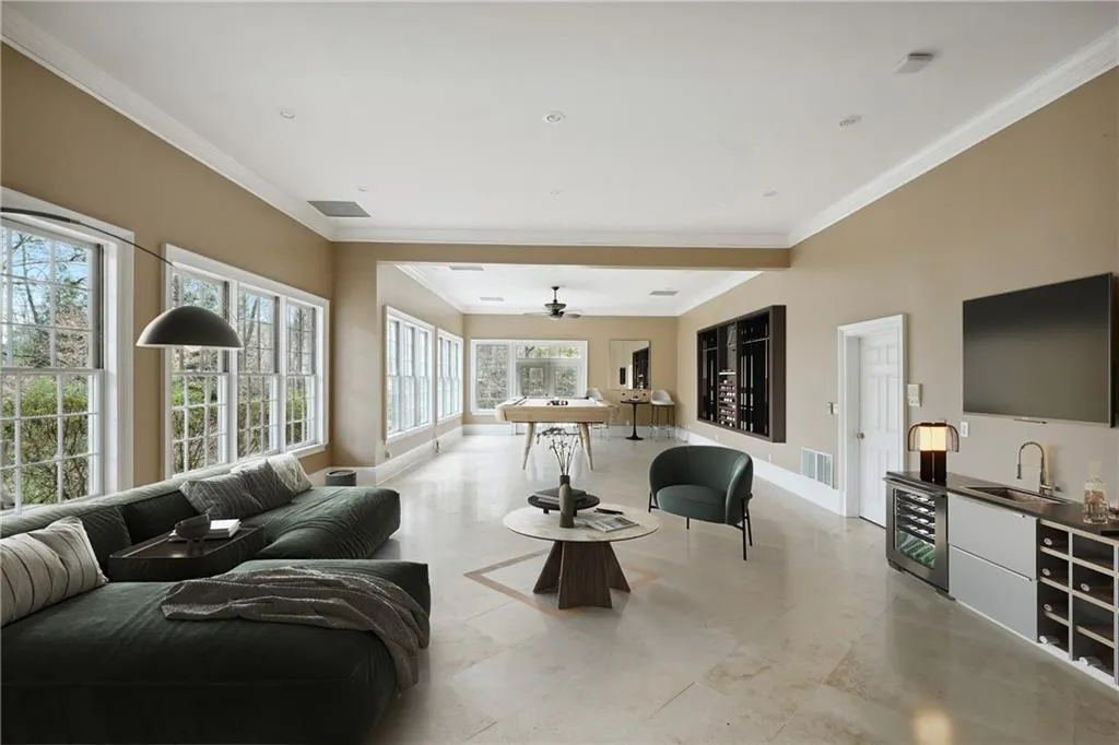 797 Mount Paran Road Nw, Sandy Springs, Georgia 30327, 4 Bedrooms Bedrooms, ,4 BathroomsBathrooms,Residential,Sold,797 Mount Paran Road Nw,7195757