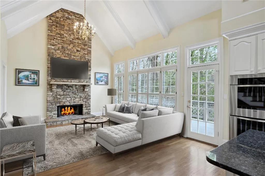 797 Mount Paran Road Nw, Sandy Springs, Georgia 30327, 4 Bedrooms Bedrooms, ,4 BathroomsBathrooms,Residential,Sold,797 Mount Paran Road Nw,7195757