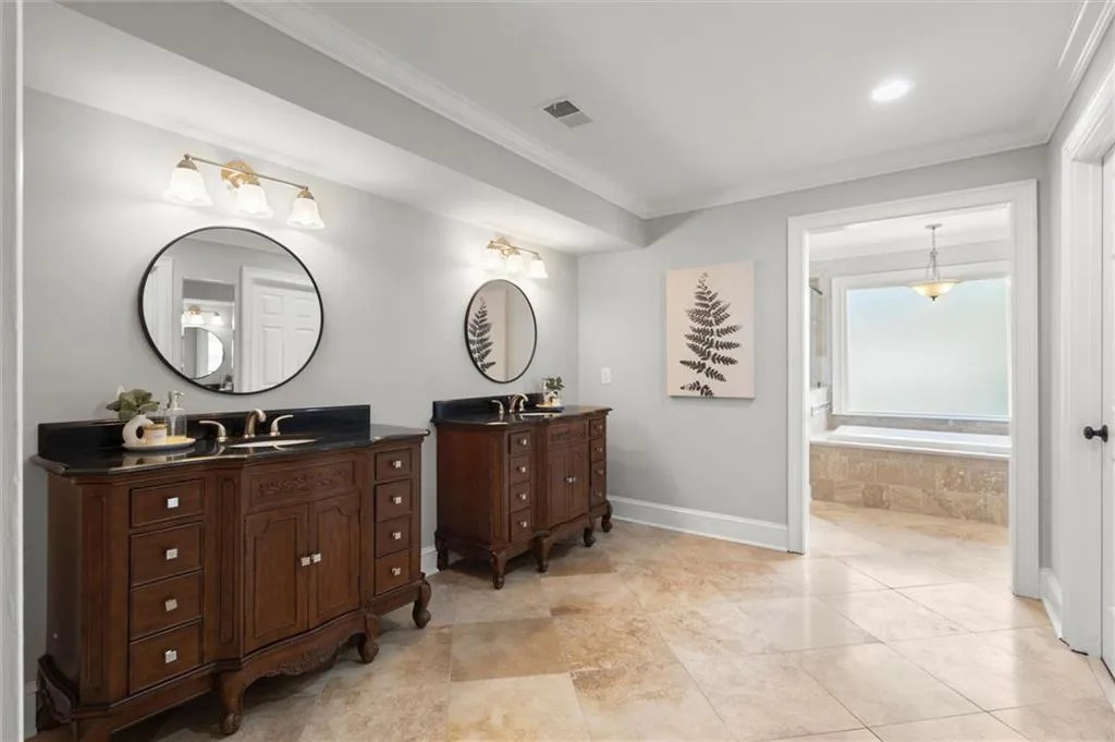 Primary ensuite
