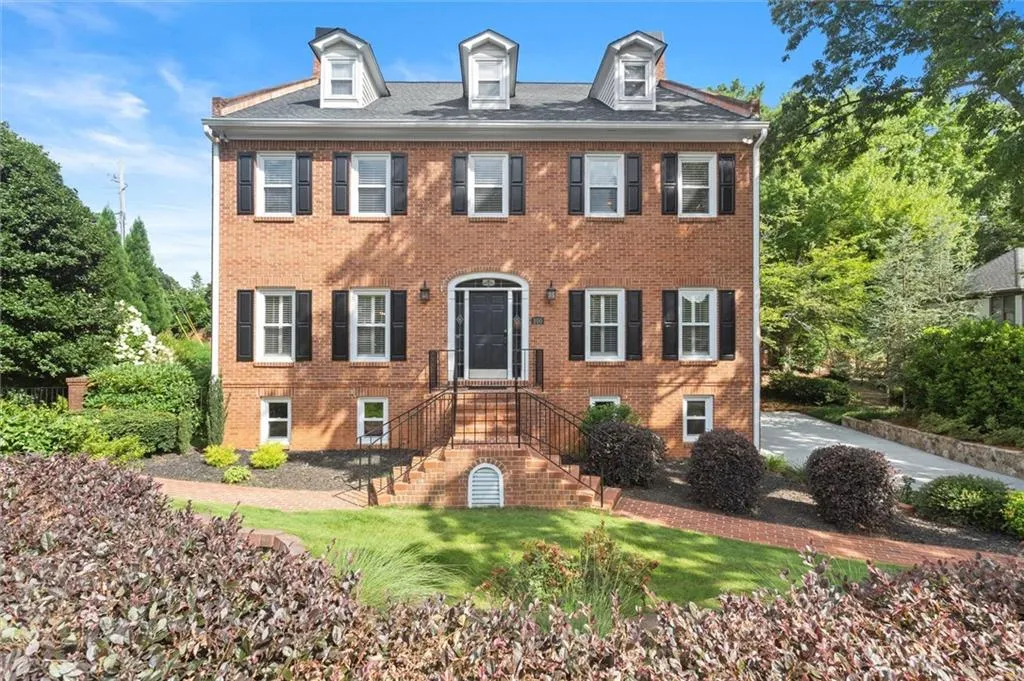 100 Barnard Place, Atlanta, Georgia 30328, 6 Bedrooms Bedrooms, ,4 BathroomsBathrooms,Residential,For Sale,100 Barnard Place,7617942