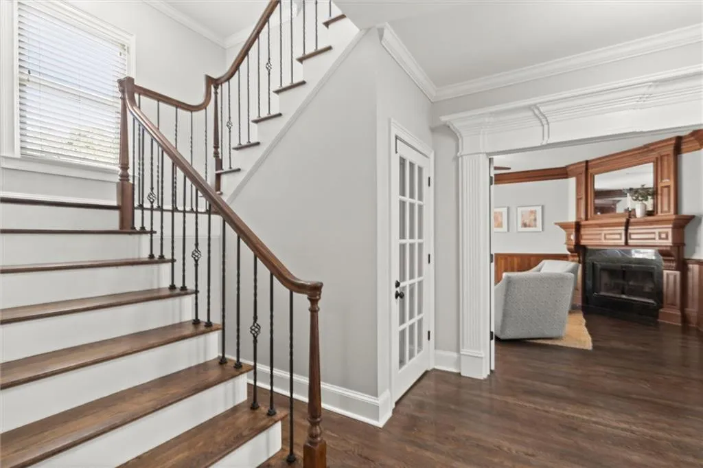 100 Barnard Place, Atlanta, Georgia 30328, 6 Bedrooms Bedrooms, ,4 BathroomsBathrooms,Residential,For Sale,100 Barnard Place,7617942