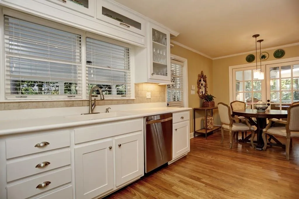 50 Landsdowne Drive, Atlanta, Georgia 30328, 3 Bedrooms Bedrooms, ,2 BathroomsBathrooms,Residential,Sold,50 Landsdowne Drive,5915249 50 Landsdowne Drive, Atlanta, Georgia 30328, 3 Bedrooms Bedrooms, ,2 BathroomsBathrooms,Residential,Sold,50 Landsdowne Drive,5915249