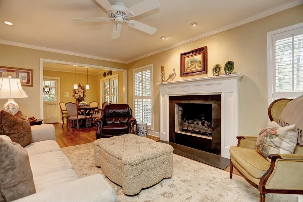 50 Landsdowne Drive, Atlanta, Georgia 30328, 3 Bedrooms Bedrooms, ,2 BathroomsBathrooms,Residential,Sold,50 Landsdowne Drive,5915249 50 Landsdowne Drive, Atlanta, Georgia 30328, 3 Bedrooms Bedrooms, ,2 BathroomsBathrooms,Residential,Sold,50 Landsdowne Drive,5915249