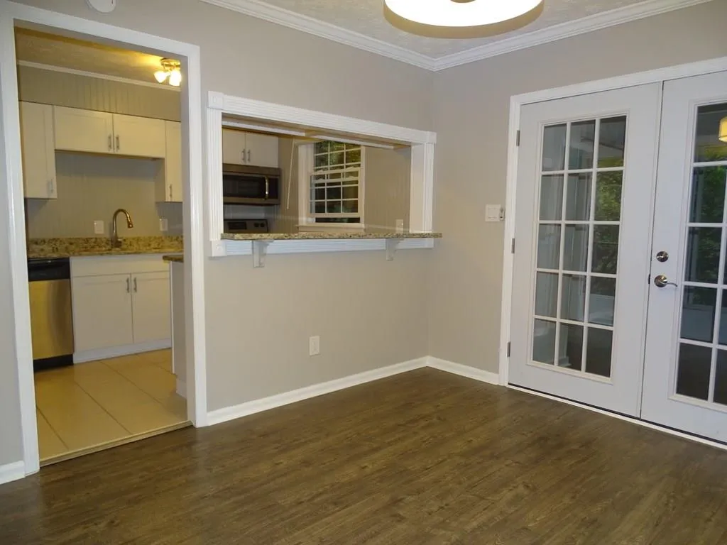 6700 Roswell Road Unit 12a, Atlanta, Georgia 30328, 3 Bedrooms Bedrooms, ,2 BathroomsBathrooms,Residential,Sold,6700 Roswell Road Unit 12a,6090065