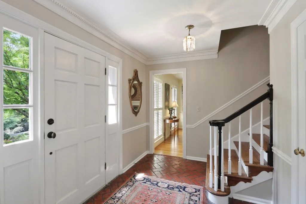 4635 Brook Hollow Road Nw, Atlanta, Georgia 30327, 4 Bedrooms Bedrooms, ,3 BathroomsBathrooms,Residential,Sold,4635 Brook Hollow Road Nw,5865451