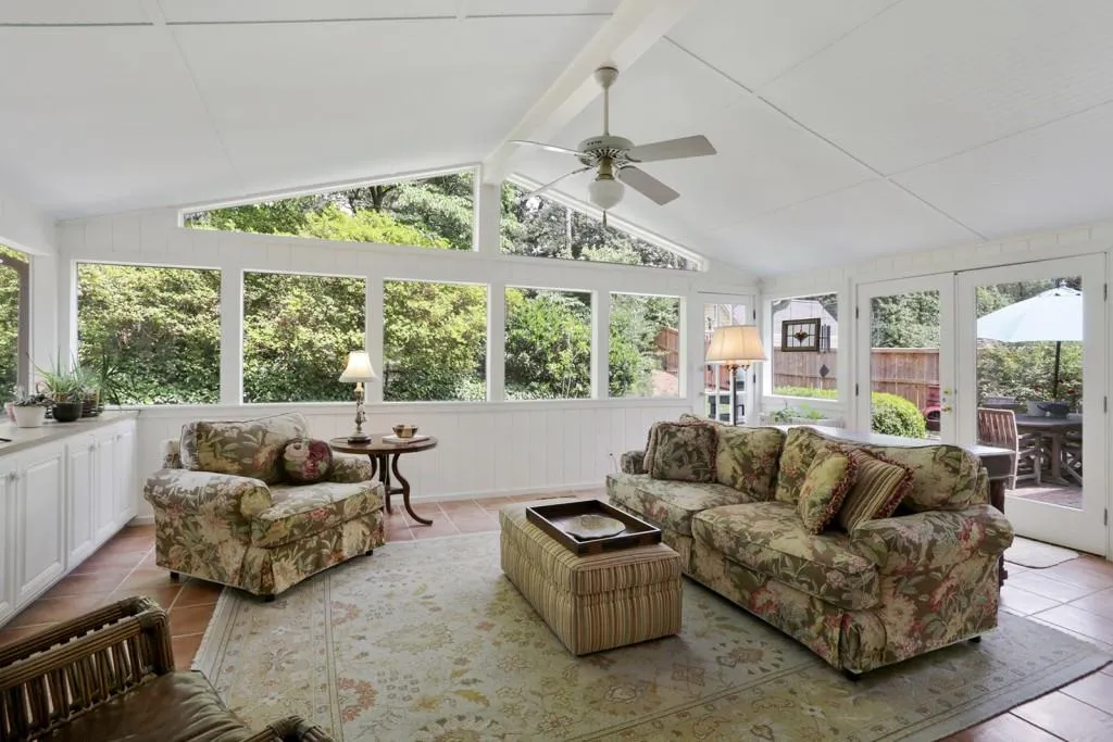 4635 Brook Hollow Road Nw, Atlanta, Georgia 30327, 4 Bedrooms Bedrooms, ,3 BathroomsBathrooms,Residential,Sold,4635 Brook Hollow Road Nw,5865451