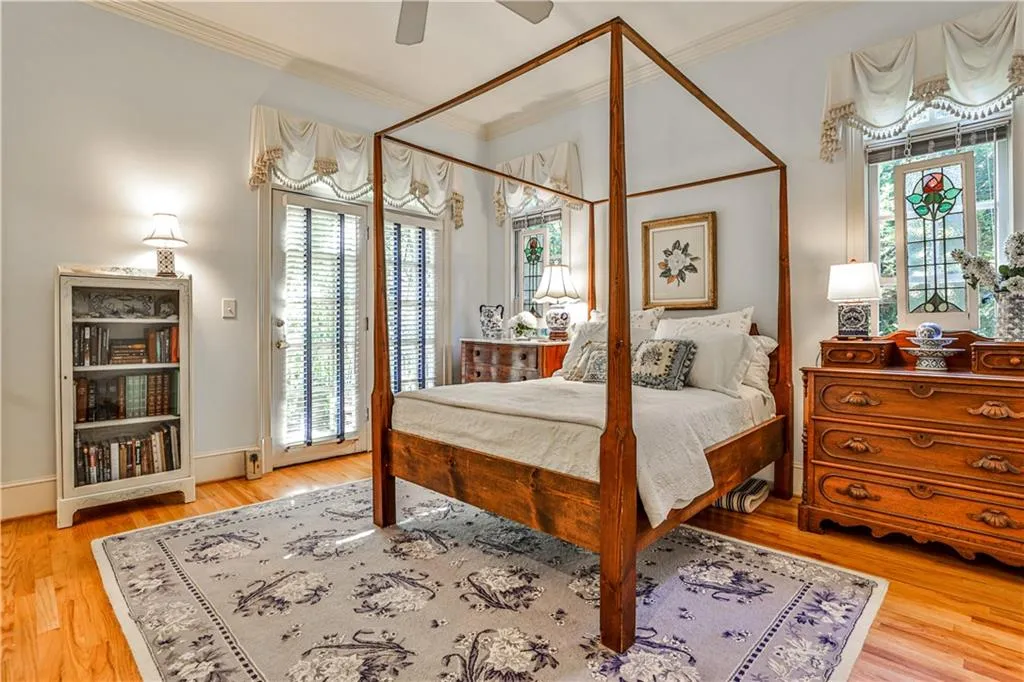 325 Morgan Farm Court, Sandy Springs, Georgia 30342, 4 Bedrooms Bedrooms, ,4 BathroomsBathrooms,Residential,Sold,325 Morgan Farm Court,7121434