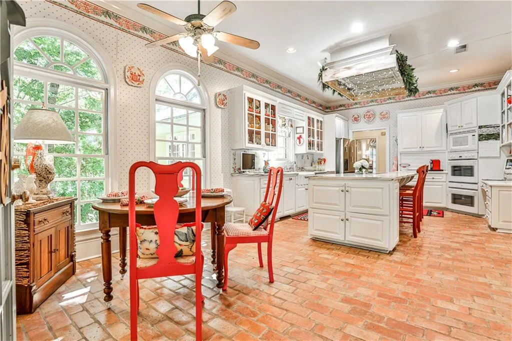 325 Morgan Farm Court, Sandy Springs, Georgia 30342, 4 Bedrooms Bedrooms, ,4 BathroomsBathrooms,Residential,Sold,325 Morgan Farm Court,7121434