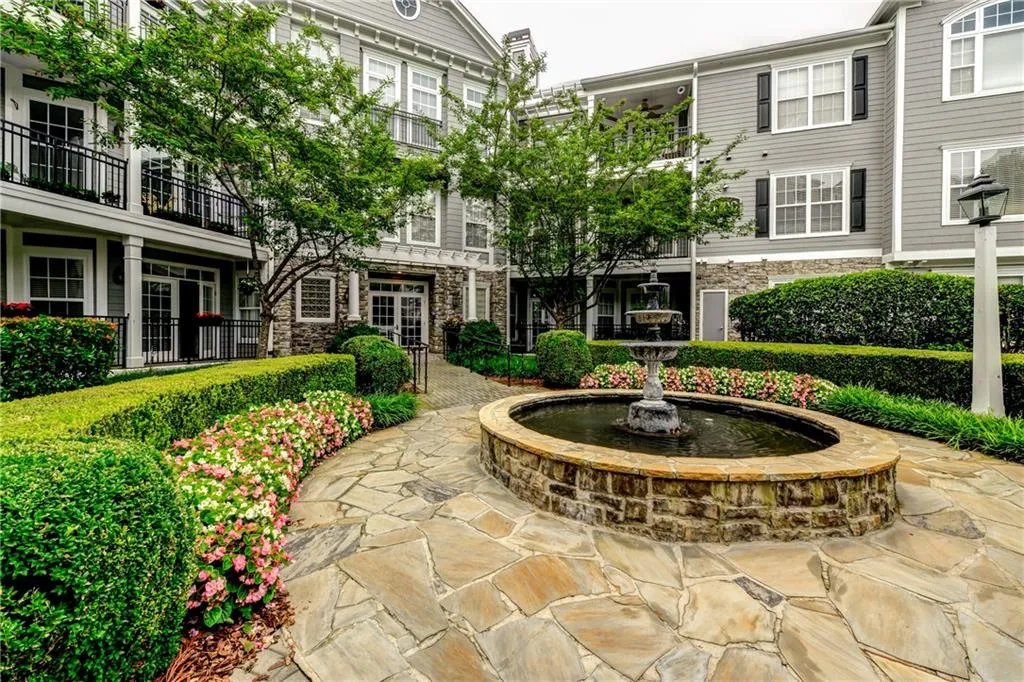 4100 Paces Walk Se Unit 1303, Atlanta, Georgia 30339, 2 Bedrooms Bedrooms, ,2 BathroomsBathrooms,Residential,Sold,4100 Paces Walk Se Unit 1303,5858743